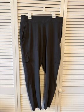 Athleta Black Elastic-Waist Utility Pants